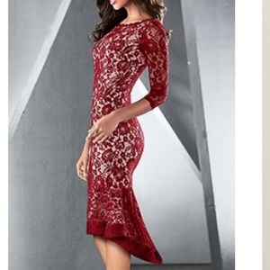 NEVER WORN Short Lace Dress